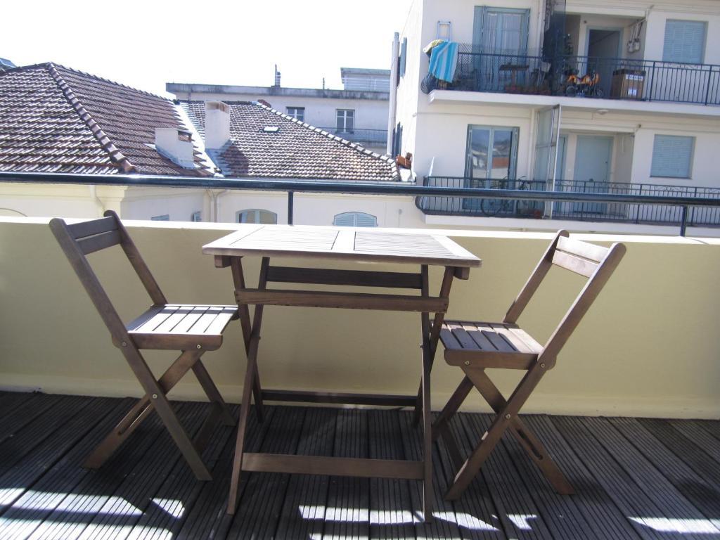 Le Blacas Niza Habitación foto